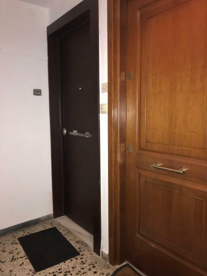 Renovated Minimal Apartment Next To Metro Athens Luaran gambar