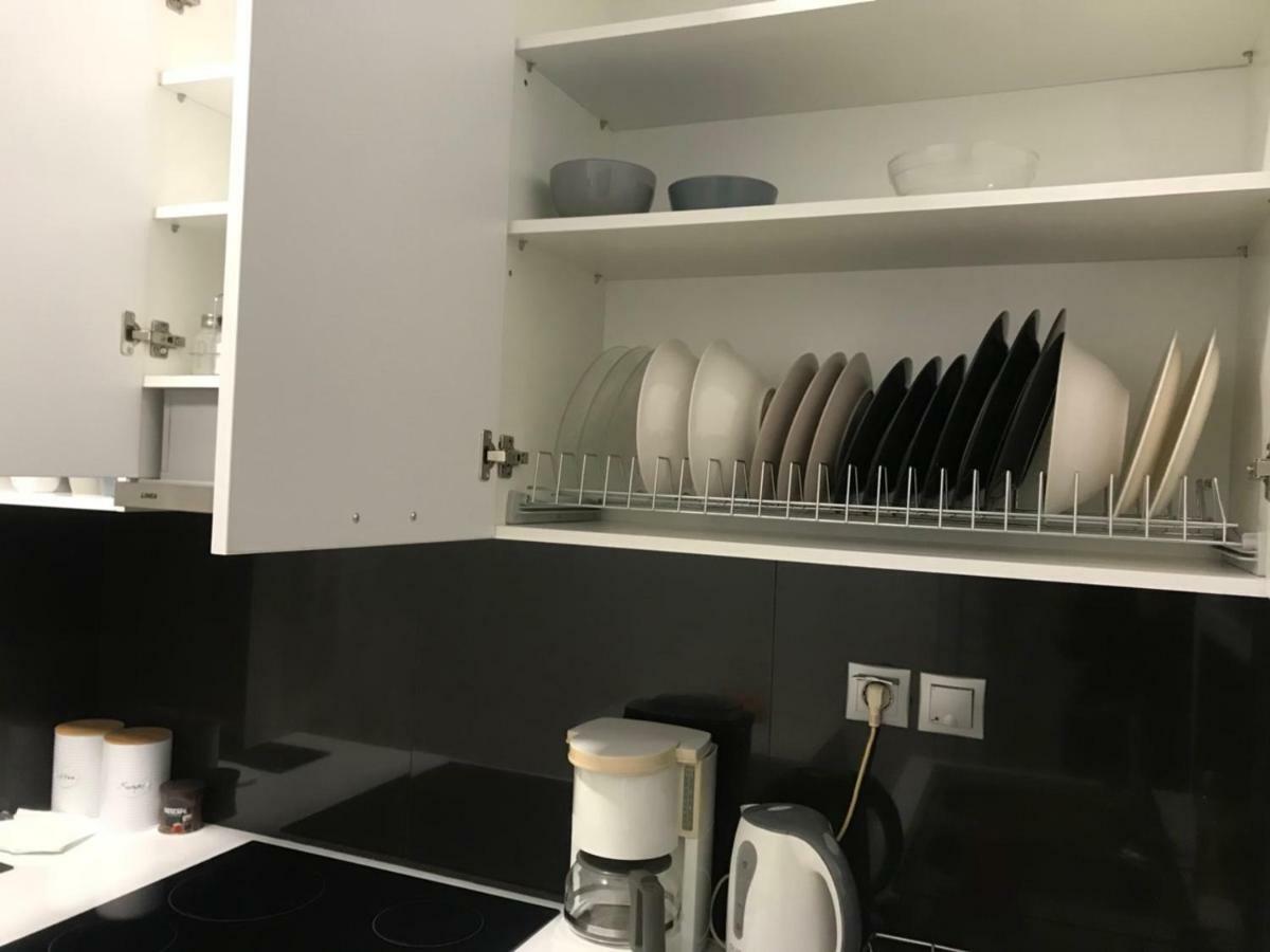 Renovated Minimal Apartment Next To Metro Athens Luaran gambar